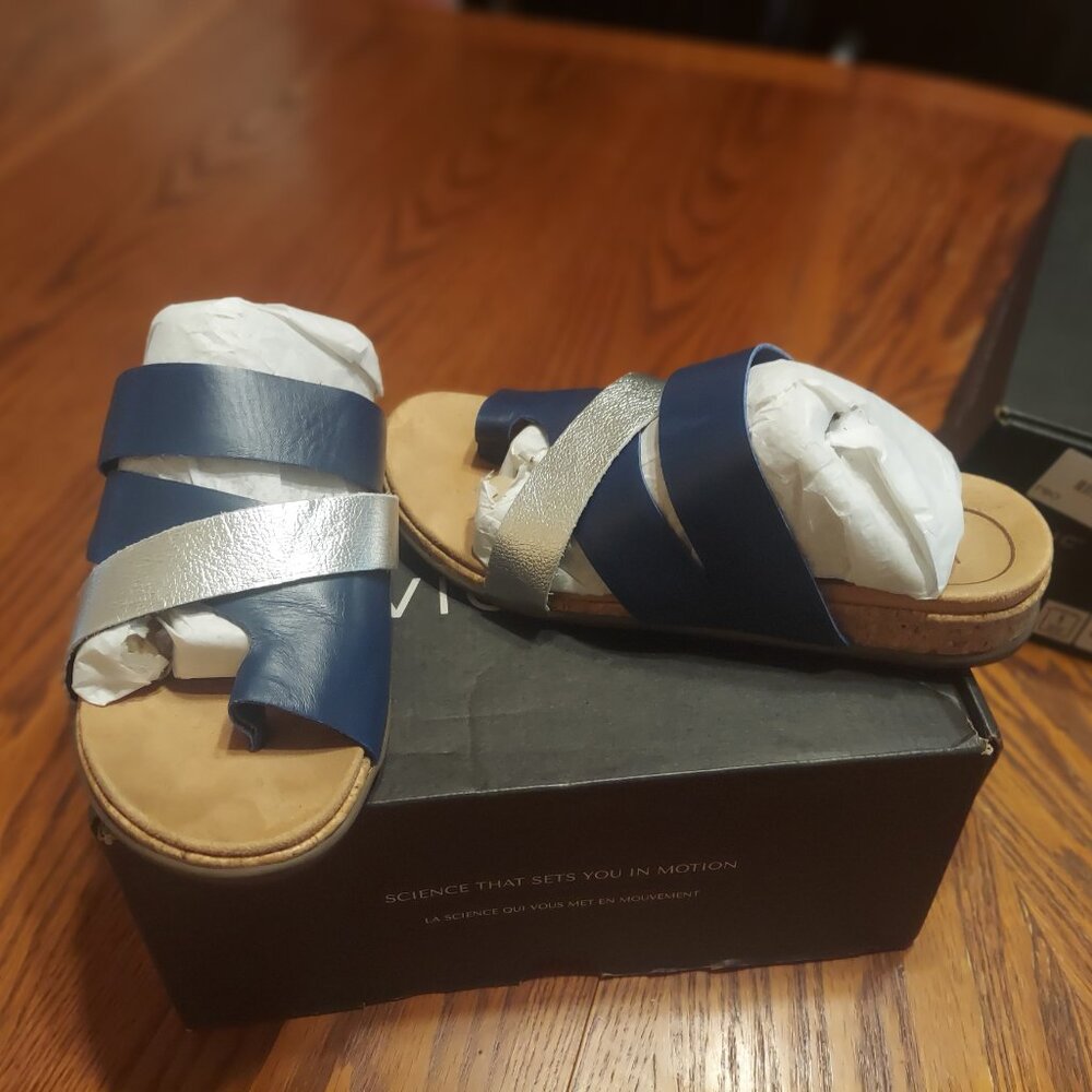 Vionic Luelle Sandal, 7, Blue & Silver, Toe-Loop Sandal, Soft Supple Leather